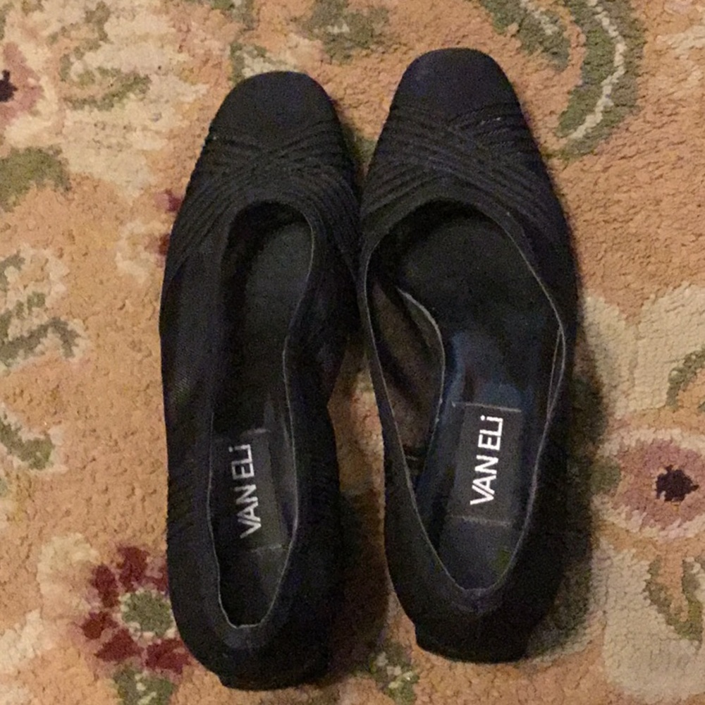 Vaneli black cute size 7M dressy shoes